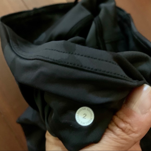 NWOT Lululemon Fast and Free Crop II 19" *Non-Refl - Picture 4 of 6